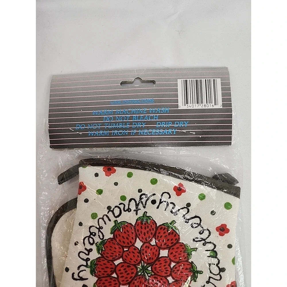 Vtg 70's Oven Mitt Pot Mitt & Pot Holder Cotton Made In Hong Kong Strawberry‎